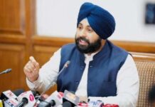 टीचर्स-डे पर पंजाब में 77 शिक्षक होंगे सम्मानित: 4 कैटेगरी में दिए जाएंगे पुरस्कार, 55 अध्यापकों को मिलेगा स्टेट अवॉर्ड