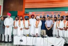 Political Shake-Up: गिद्दड़बाहा में उपचुनाव के बीच AAP को झटका, इस दिग्गज नेता ने थामा BJP का हाथ