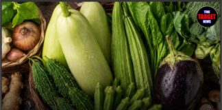 Monsoon Superfoods: बारिश में जरूर खाएं ये 5 सब्जियां