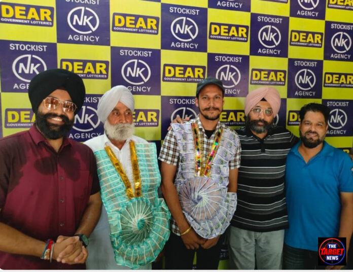 पंजाब पुलिस कांस्टेबल की चमकी किस्मत, लॉटरी में जीते ₹7 करोड़ पंजाब पुलिस कांस्टेबल की चमकी किस्मत, लॉटरी में जीते ₹7 करोड़