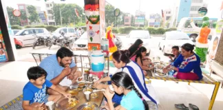 चंडीगढ़ के रेस्टोरेंट्स में अब लाइव दिखेगी किचन की सफाई, प्रशासन का नया फरमान चंडीगढ़ के रेस्टोरेंट्स में अब लाइव दिखेगी किचन की सफाई, प्रशासन का नया फरमान