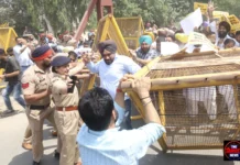 लुधियाना में सज्जन कुमार के अंतिम संस्कार विवाद पर गरमाई सियासत, AAP ने भाजपा कार्यालय के बाहर किया जोरदार प्रदर्शन लुधियाना में सज्जन कुमार के अंतिम संस्कार विवाद पर गरमाई सियासत, AAP ने भाजपा कार्यालय के बाहर किया जोरदार प्रदर्शन