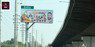 लुधियाना में चुनावी सुगबुगाहट के बीच अवैध राजनीतिक और धार्मिक होर्डिंग्स की भरमार, नागरिक परेशान लुधियाना में चुनावी सुगबुगाहट के बीच अवैध राजनीतिक और धार्मिक होर्डिंग्स की भरमार, नागरिक परेशान