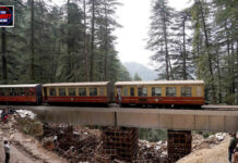 कालका-शिमला हेरिटेज रेलवे ट्रैक की बहाली में देरी, ट्रेनें 31 दिसंबर तक रद्द कालका-शिमला हेरिटेज रेलवे ट्रैक की बहाली में देरी, ट्रेनें 31 दिसंबर तक रद्द