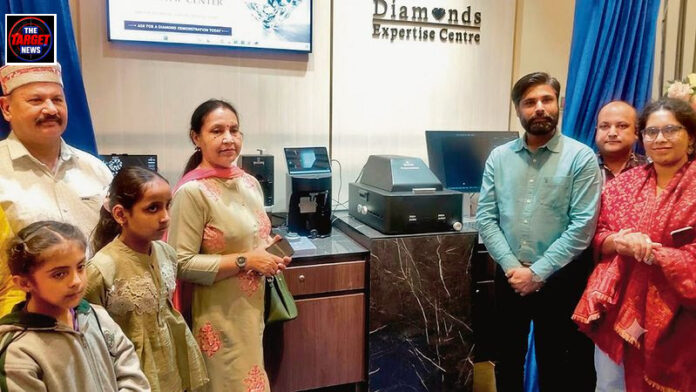 धर्मशाला में टाटा के तनिष्क ने लॉन्च किया डायमंड एक्सपर्टाइज सेंटर, अब ग्राहकों को मिलेगी पारदर्शी खरीदारी धर्मशाला में टाटा के तनिष्क ने लॉन्च किया डायमंड एक्सपर्टाइज सेंटर, अब ग्राहकों को मिलेगी पारदर्शी खरीदारी