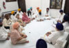 पंजाब के आप विधायकों ने अकाल तख्त सचिवालय में दी हाजिरी, विधायक गियासपुरा के बयानों से किया किनारा पंजाब के आप विधायकों ने अकाल तख्त सचिवालय में दी हाजिरी, विधायक गियासपुरा के बयानों से किया किनारा