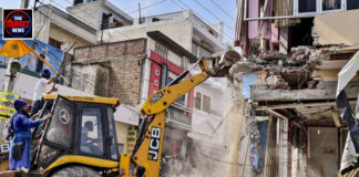 पंजाब में नशे के सौदागरों का आतंक: एंटी-ड्रग एक्टिविस्ट की हत्या के बाद फार्मास्युटिकल माफिया बेनकाब पंजाब में नशे के सौदागरों का आतंक: एंटी-ड्रग एक्टिविस्ट की हत्या के बाद फार्मास्युटिकल माफिया बेनकाब