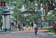शिमला में 14 और 17 मंजिला इमारतों के निर्माण पर हाईकोर्ट सख्त, सरकार से मांगा जवाब शिमला में 14 और 17 मंजिला इमारतों के निर्माण पर हाईकोर्ट सख्त, सरकार से मांगा जवाब