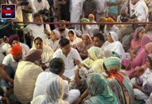 सचिन पायलट ने मानसा में परविंदर झोटा के परिजनों से की मुलाकात, न्याय का दिलाया भरोसा सचिन पायलट ने मानसा में परविंदर झोटा के परिजनों से की मुलाकात, न्याय का दिलाया भरोसा