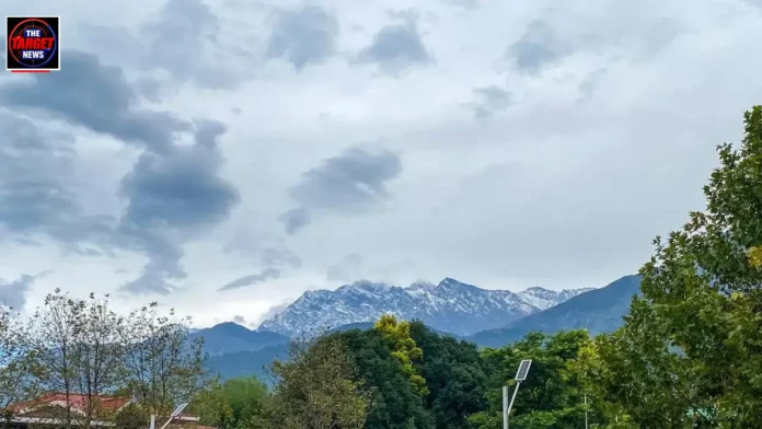 हिमाचल प्रदेश में झमाझम बारिश और हल्की बर्फबारी से बदला मौसम का मिजाज, ठंड बढ़ी