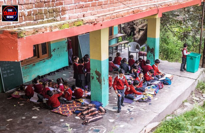 हिमाचल प्रदेश सरकार ने प्री-प्राइमरी और कक्षा 1 में प्रवेश के लिए न्यूनतम आयु सीमा की तय हिमाचल प्रदेश सरकार ने प्री-प्राइमरी और कक्षा 1 में प्रवेश के लिए न्यूनतम आयु सीमा की तय