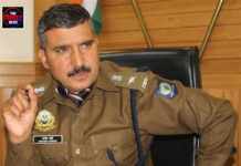 हिमाचल में बड़ा प्रशासनिक एक्शन: पूर्व शिमला एसएसपी संजीव गांधी पर सरकारी फंड गबन और धोखाधड़ी का मामला दर्ज हिमाचल में बड़ा प्रशासनिक एक्शन: पूर्व शिमला एसएसपी संजीव गांधी पर सरकारी फंड गबन और धोखाधड़ी का मामला दर्ज
