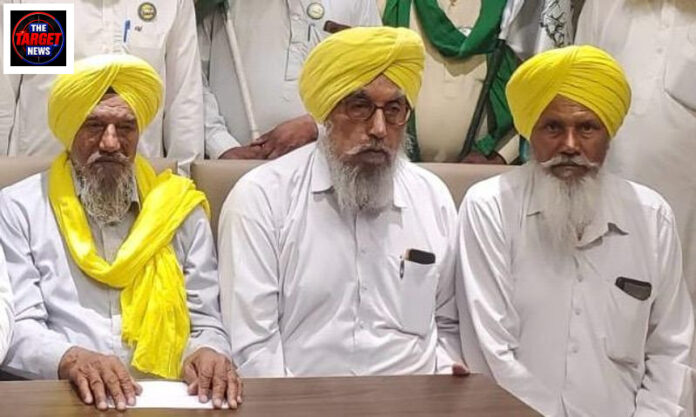 MSP पर 25 रुपये की बढ़ोतरी को किसान संगठन ने बताया क्रूर मजाक, स्वामीनाथन आयोग की सिफारिशें लागू करने की उठी मांग MSP पर 25 रुपये की बढ़ोतरी को किसान संगठन ने बताया क्रूर मजाक, स्वामीनाथन आयोग की सिफारिशें लागू करने की उठी मांग