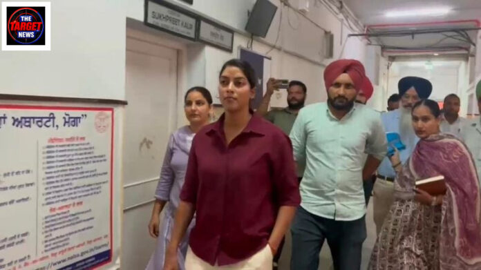 पंजाब पुलिस में बड़ा एक्शन: रिश्वत के आरोप पर हंसने वाली SHO सुनीता रानी बर्खास्त पंजाब पुलिस में बड़ा एक्शन: रिश्वत के आरोप पर हंसने वाली SHO सुनीता रानी बर्खास्त